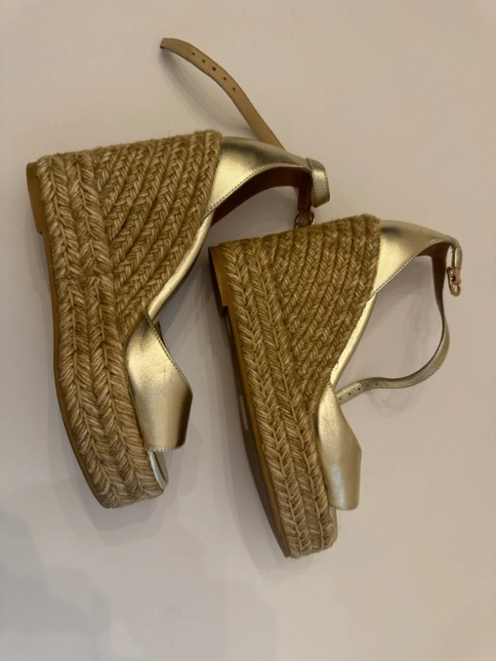 Stuart Weitzman Nudistcurve Metallic Gold Espadrille Wedge Sandals w/Ankle Strap - Picture 15 of 16